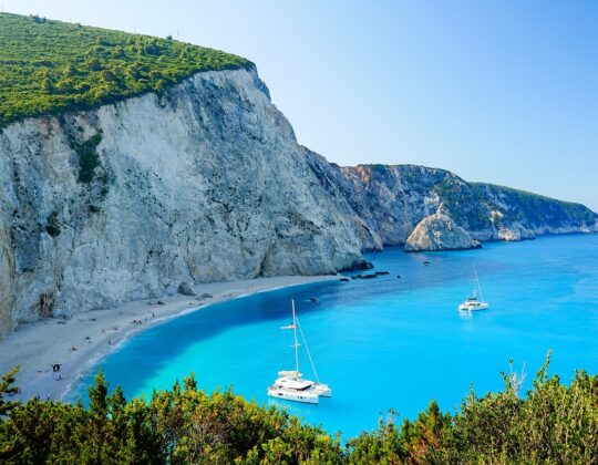 Destinația ideală pentru o vacanță perfectă în această vară: Lefkada
