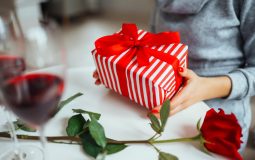 Idei de cadouri pentru ziua îndrăgostiților